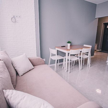 094 Жк Щасливий Нова Та Сучасна Квартира Kyiv Exterior photo